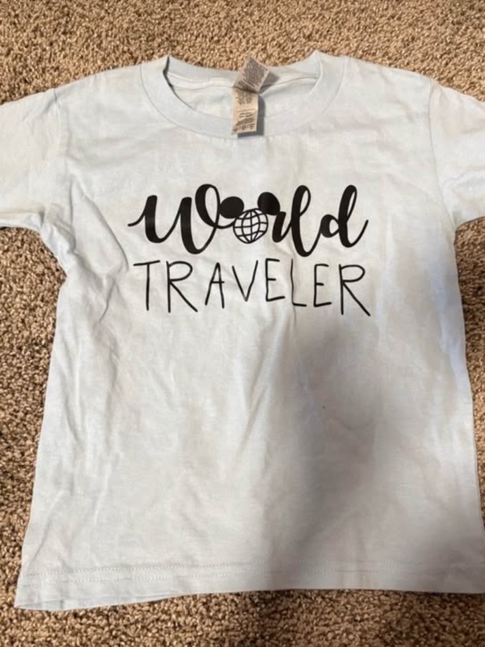 Disney world 4t shirt Epcot